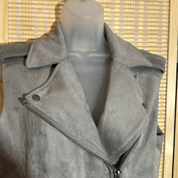 Philosophy Gray Zip Front Faux Leather Moto Vest Zippered Pockets Medium New NWT - Picture 8 of 16